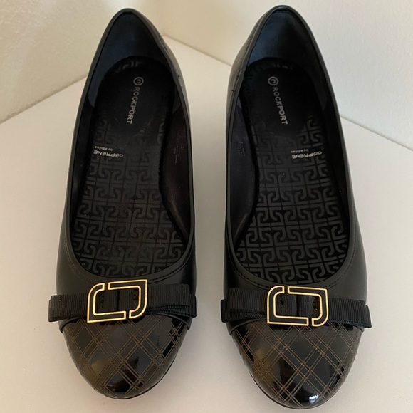 * Last call* Rockports Wedge heels (NWOB) - Picture 1 of 2